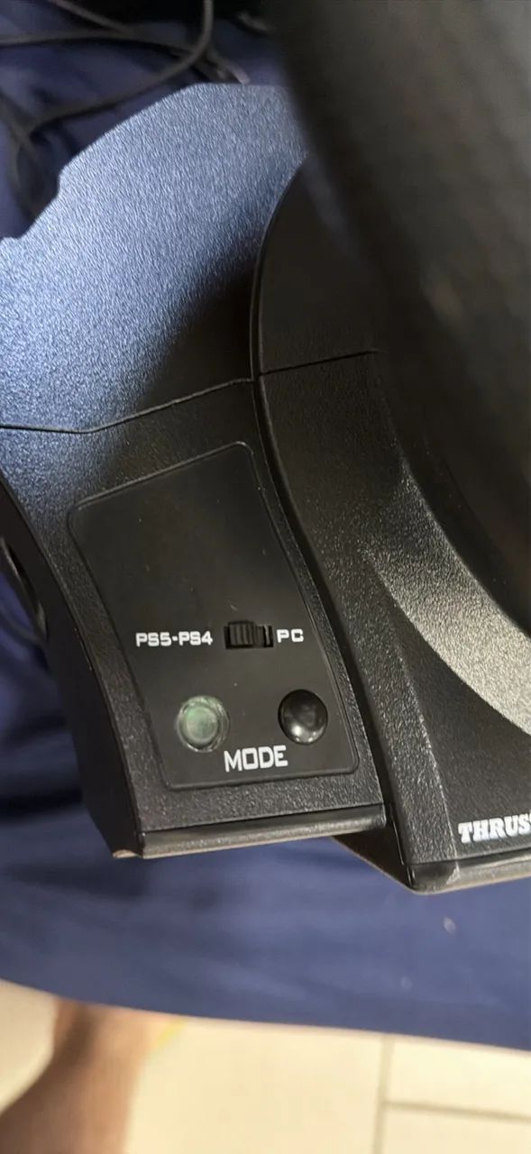 Volante Thrustmaster T300  - Foto 4