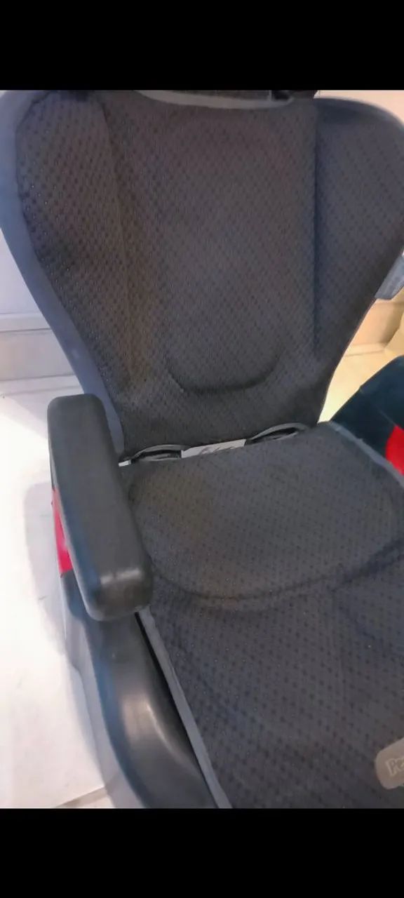 Cadeirinha /Assento de elevação  - Foto 2