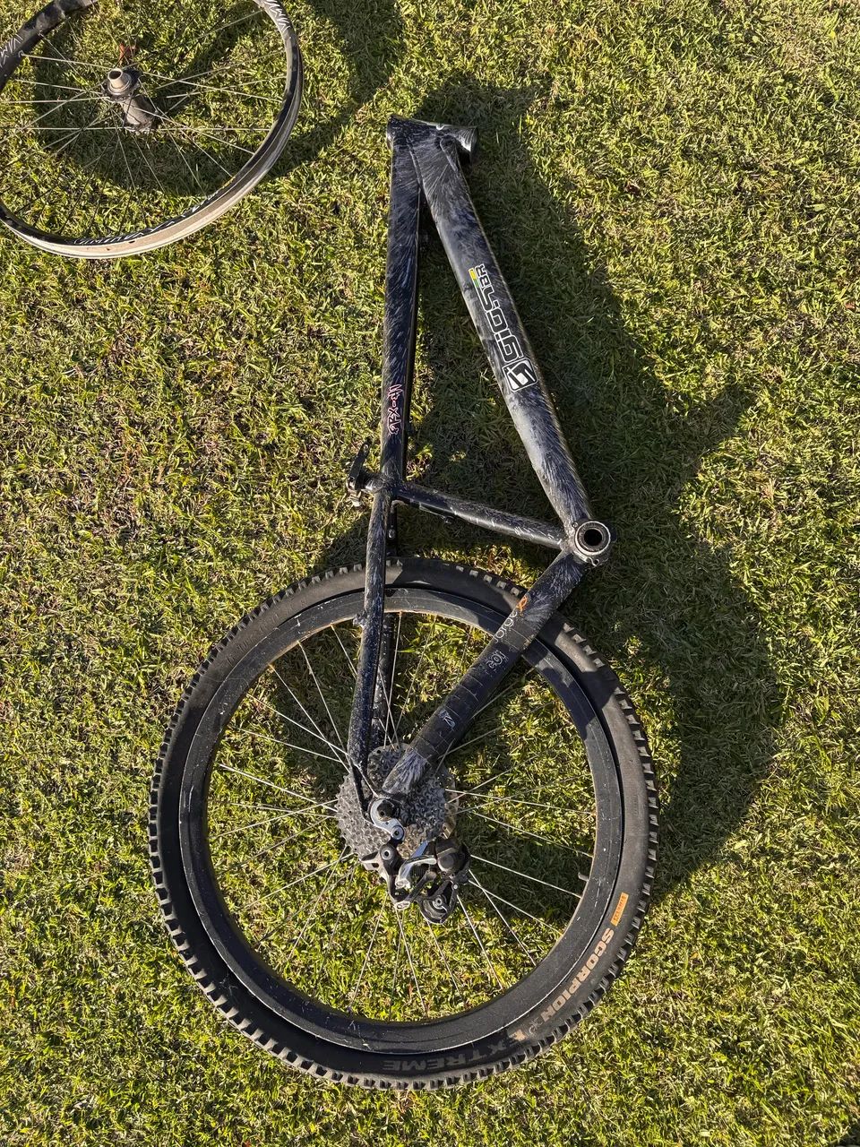 Quadro Gios Frx-Hi + cambio shimano saint + rodas vmaxx - Foto 4