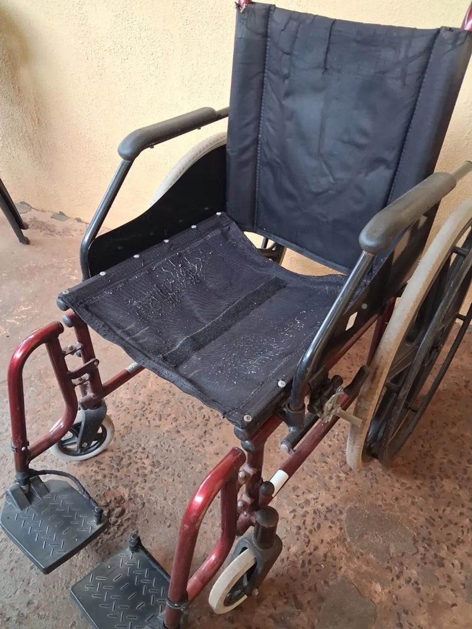 Cadeira de rodas - Foto 2