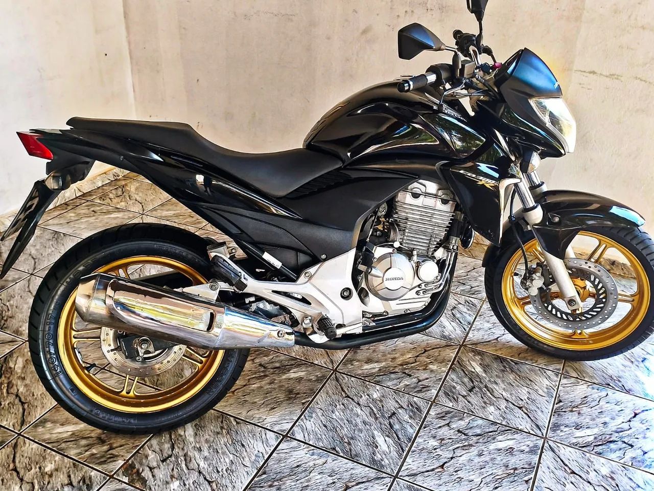 Cb300r impecável 