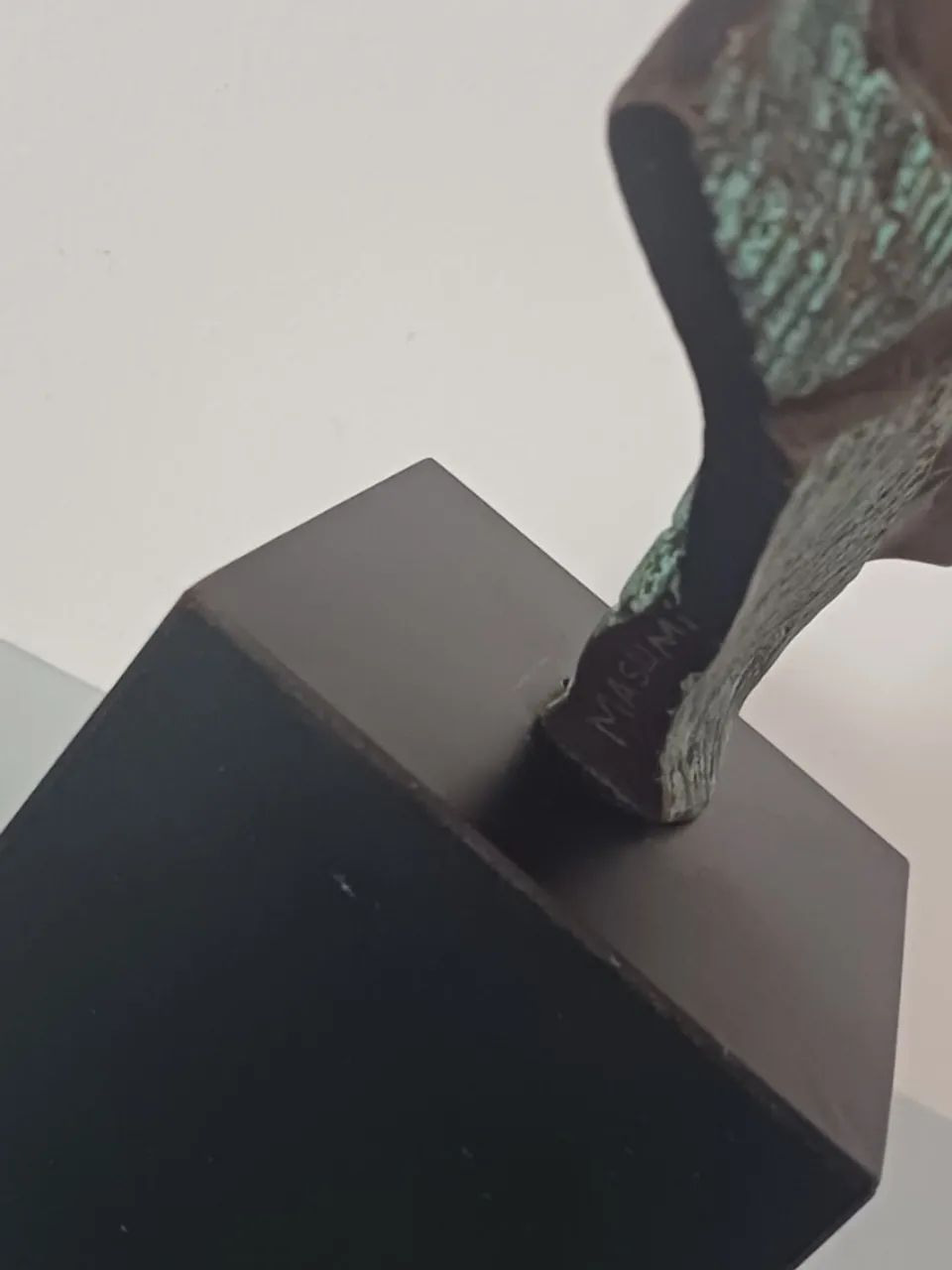 Escultura  bronze - 25 cm de altura com a base - Foto 5