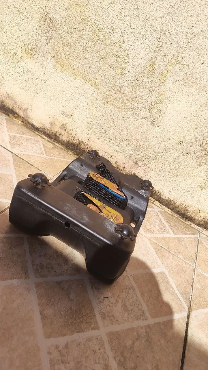 Suporte ICBras modelo universal com catraca cabe em todos os baús 