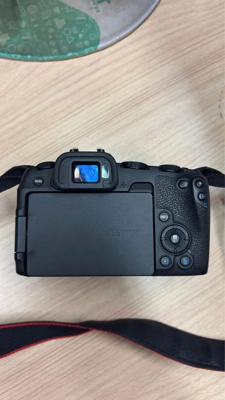 Câmera Canon RP - Foto 4