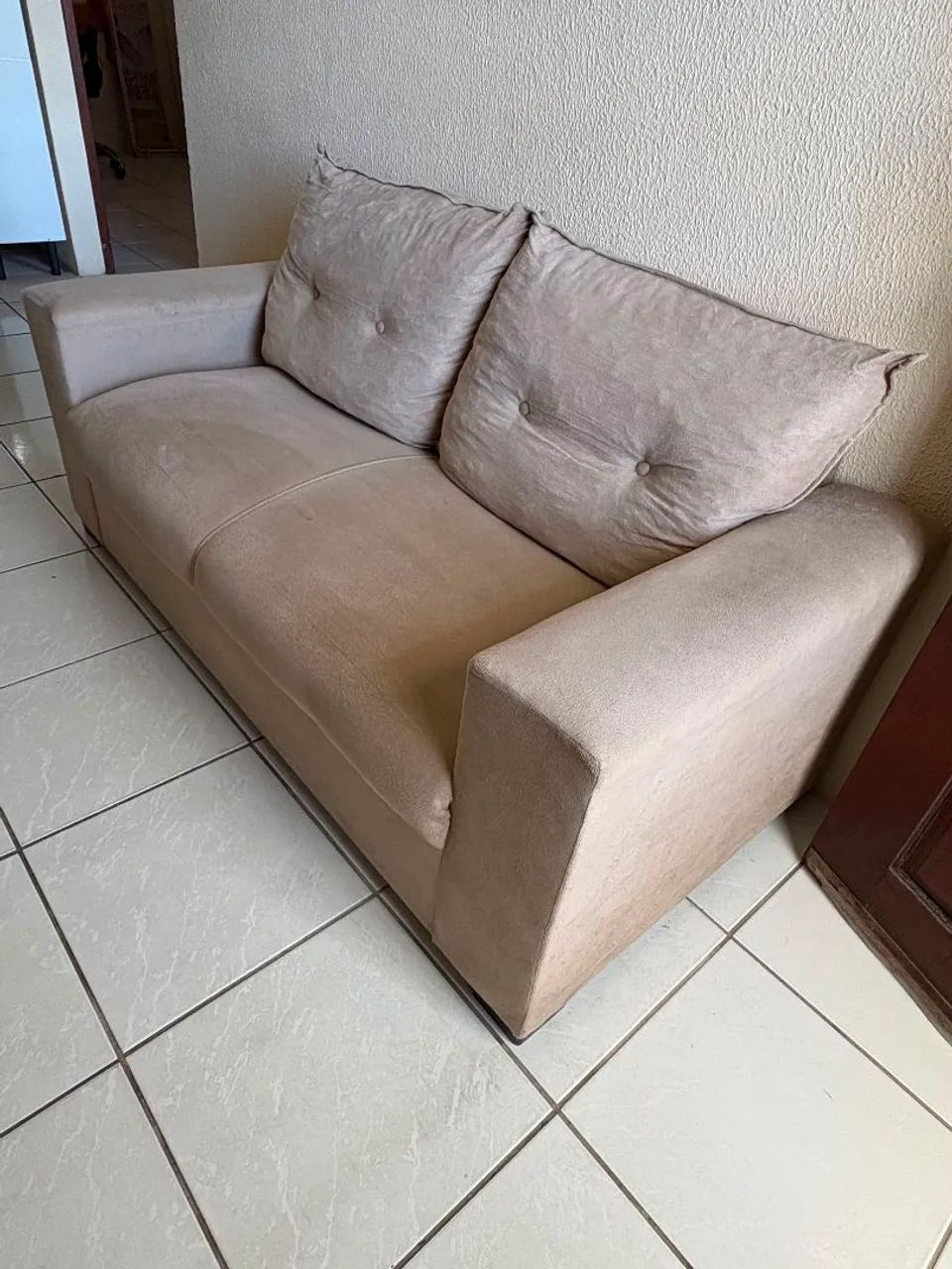 Sofá de lugares. - Foto 2