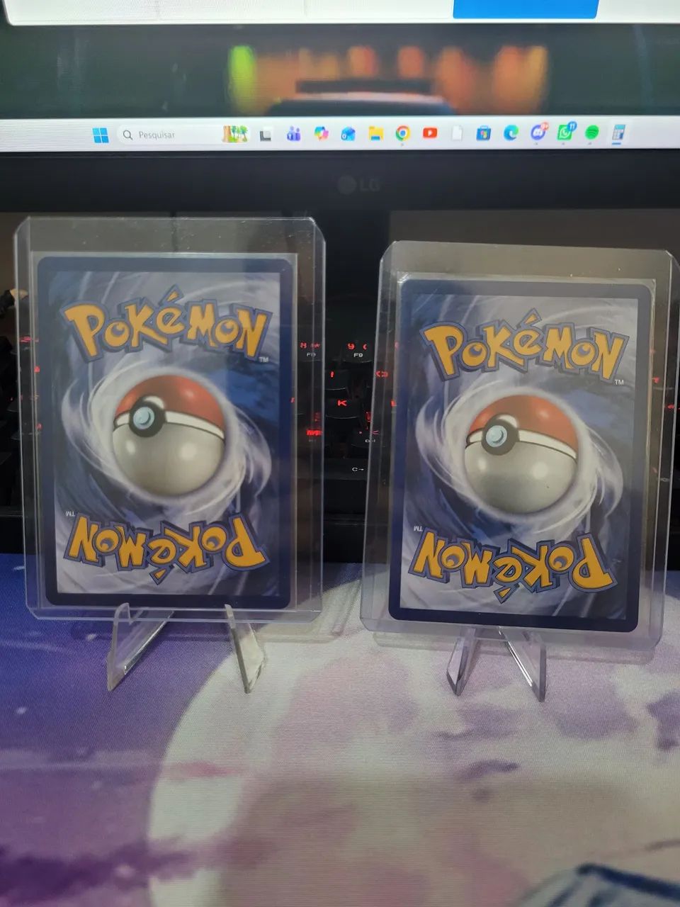 Cartas Pokemon Flareon V e Vmax - Foto 2