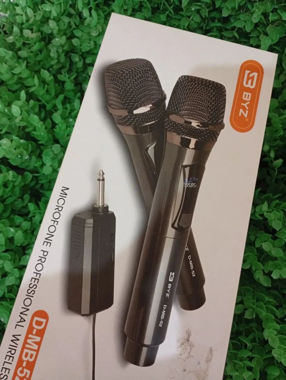 Microfone sem fio recarregável 423878195686952960