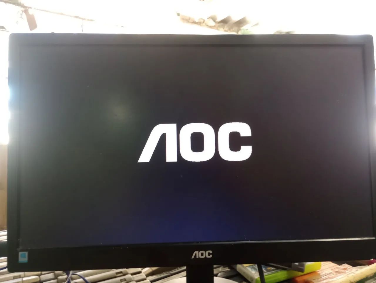 Monitor AOC
