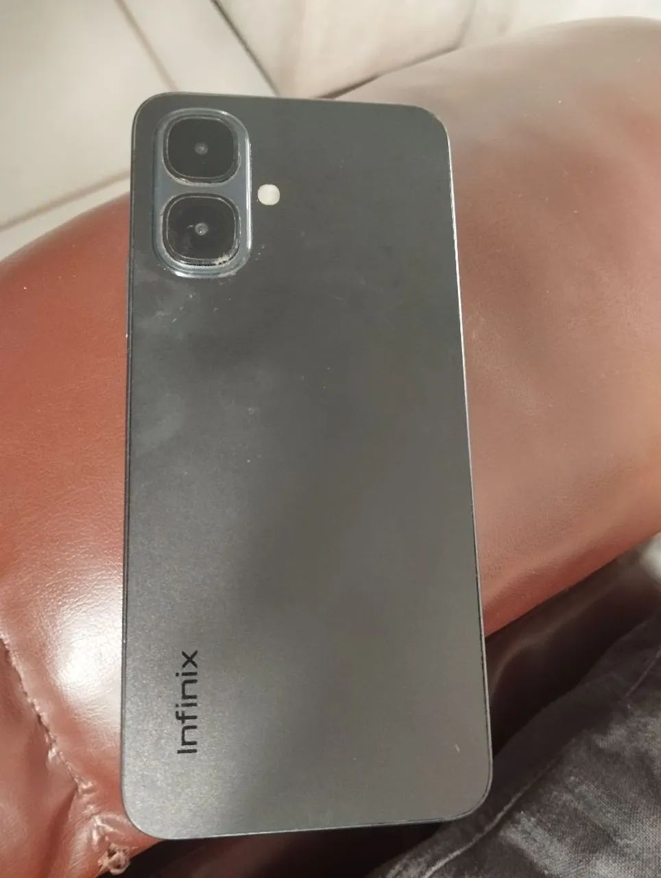 Vendo celular infinix com tela quebrada