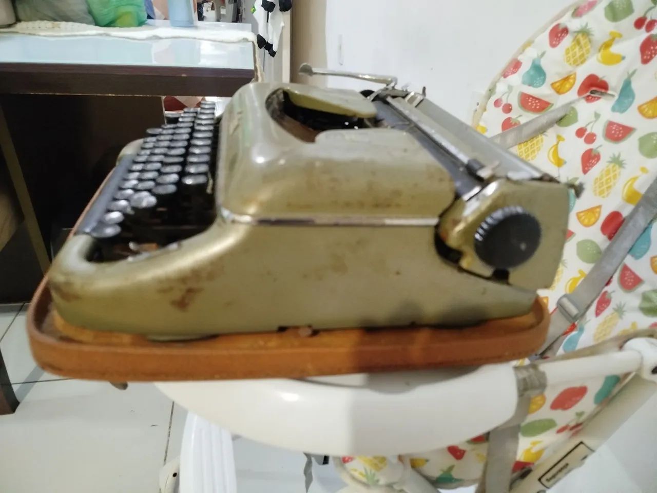 Maquina de escrever antiga  - Foto 2