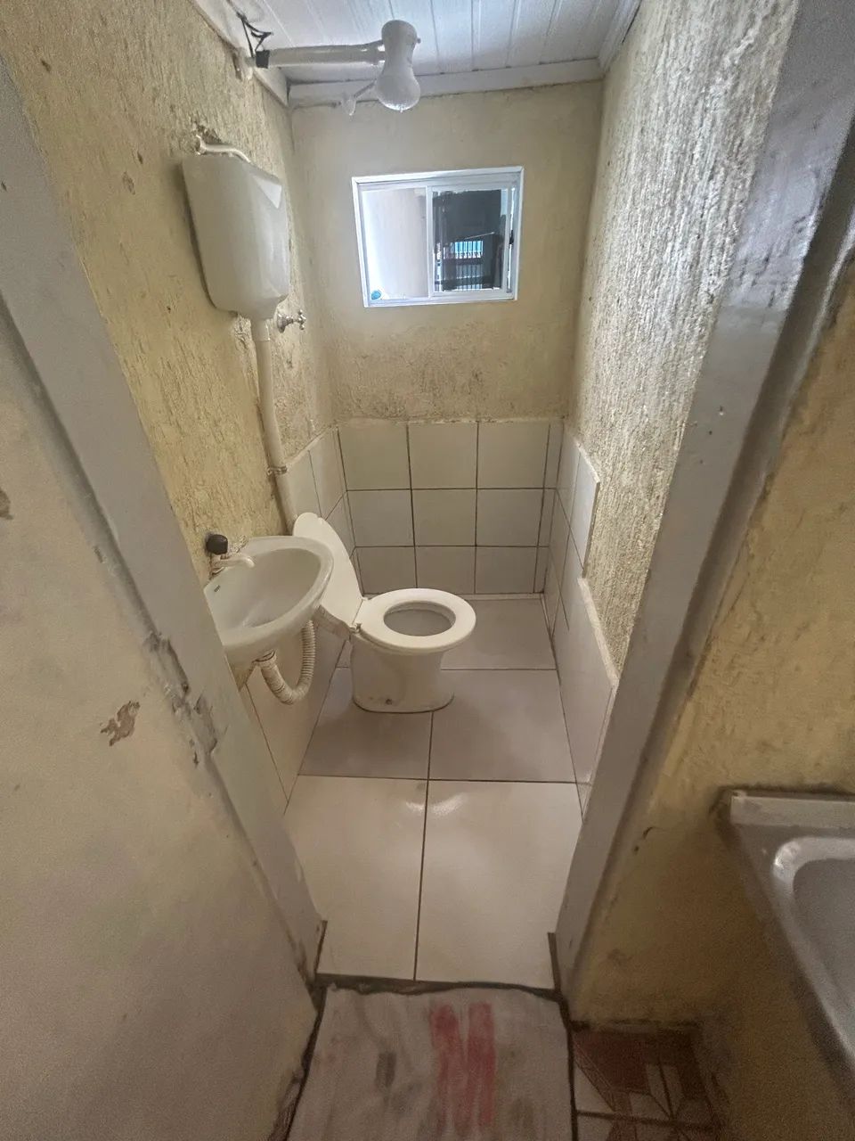 Dois cômodos com banheiro para solteiro  - Foto 3