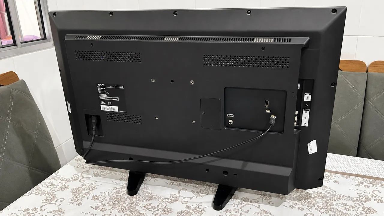 TV AOC 32? LED + Chromecast + Antena