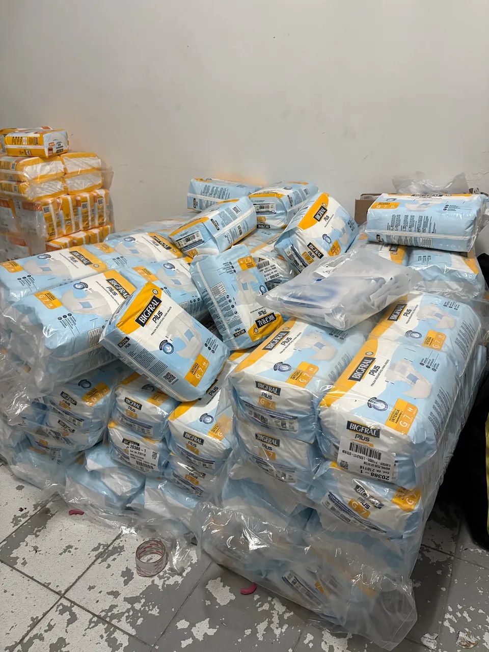 Vendo fraldas bigfral tamanho G  - Foto 2