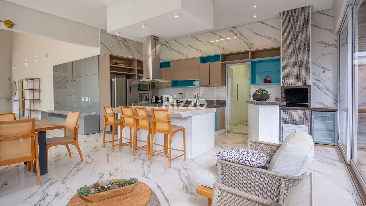 Casa térrea 3 suítes toda mobiliada disponível para aluguel no Portal do Sol Green