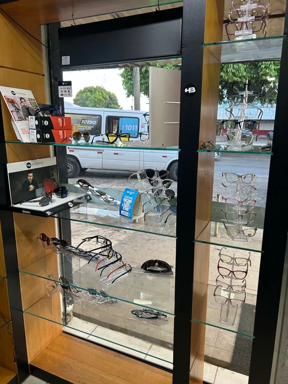 VENDO ÓTICA EM CEILÂNDIA  - Foto 3