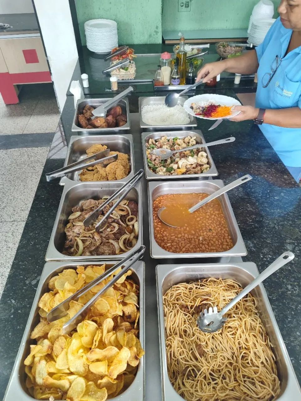 Auxiliar de cozinha 