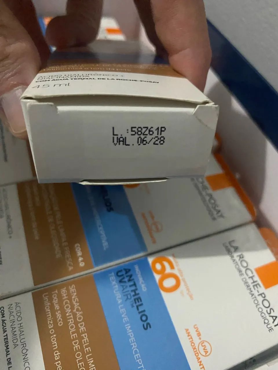 Vendo combo de protetor solar lá roche 4.0 - Foto 2