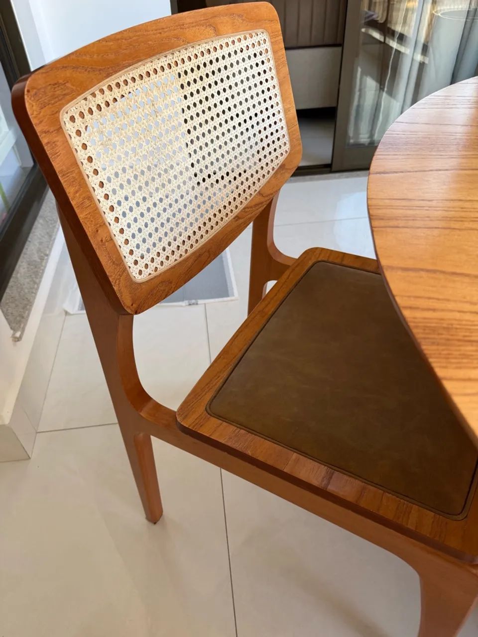 Mesa de jantar madeira  - Foto 3