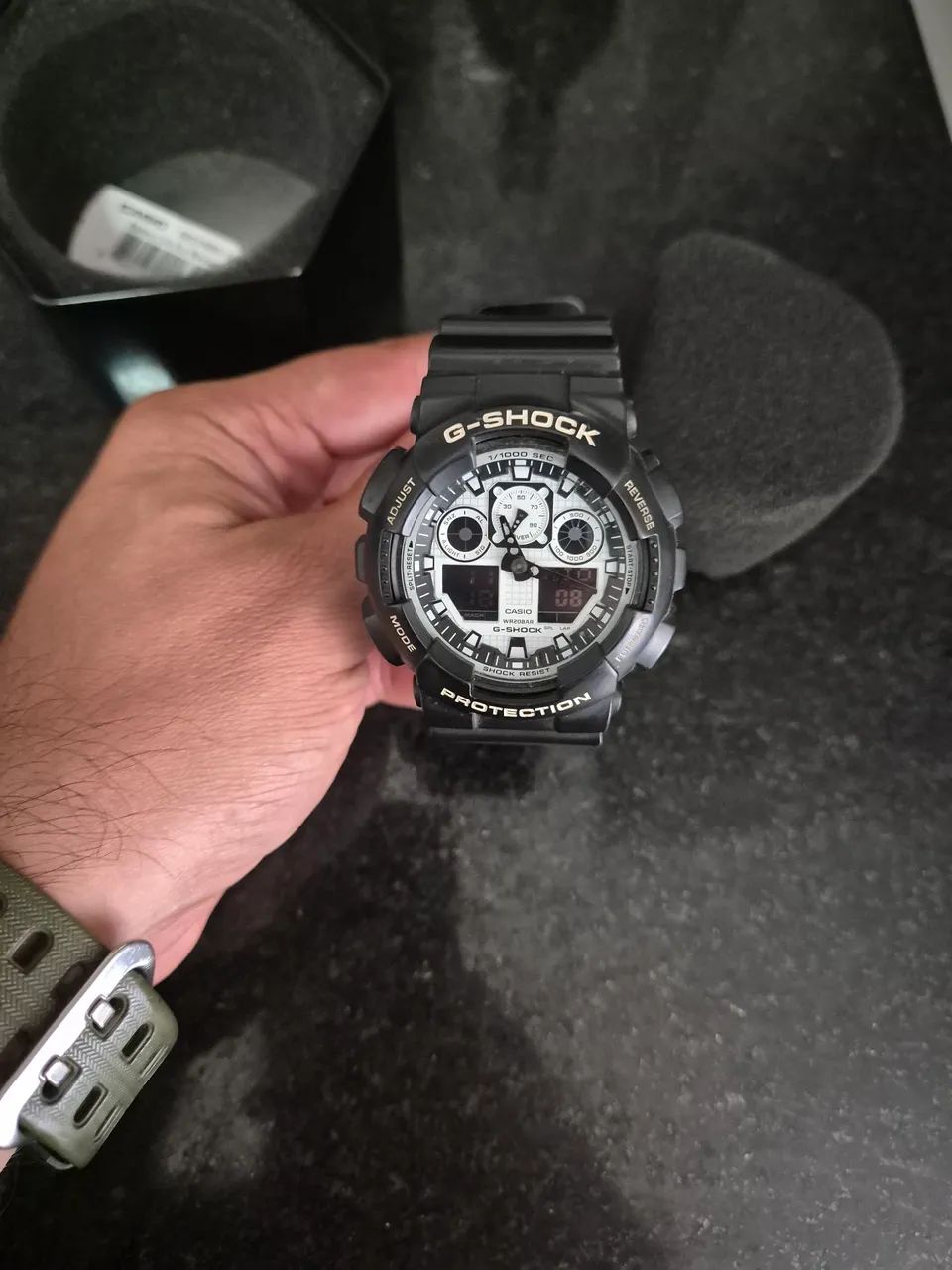G SHOCK GA 100 1A2DR - ORIGINAL  - Foto 2