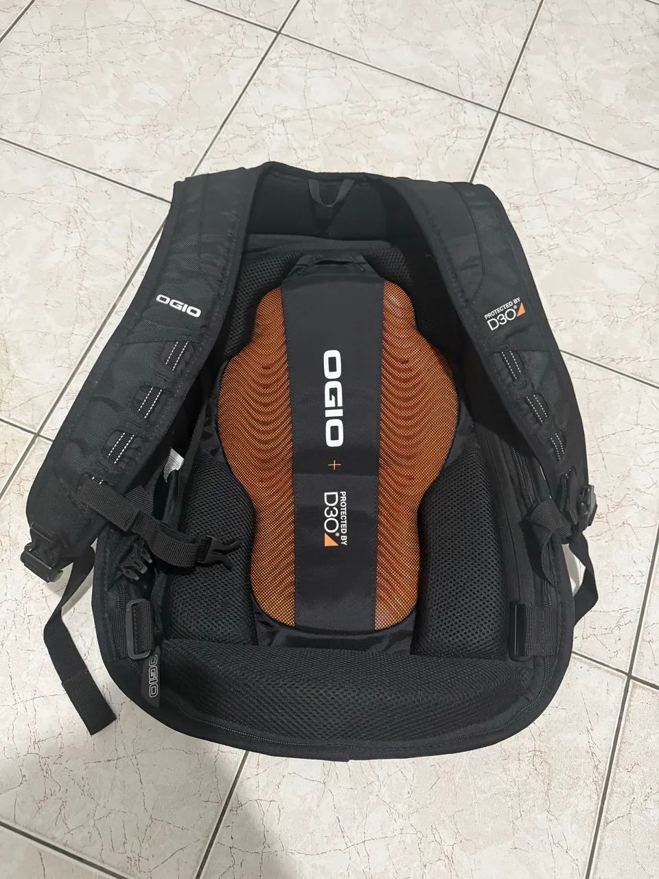 Mochila Ogio No Drag Mach 5 D30 - Foto 2