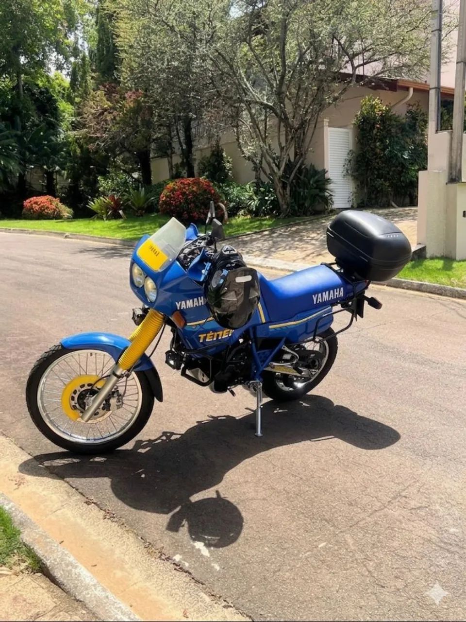 Ténéré 600 placa preta 