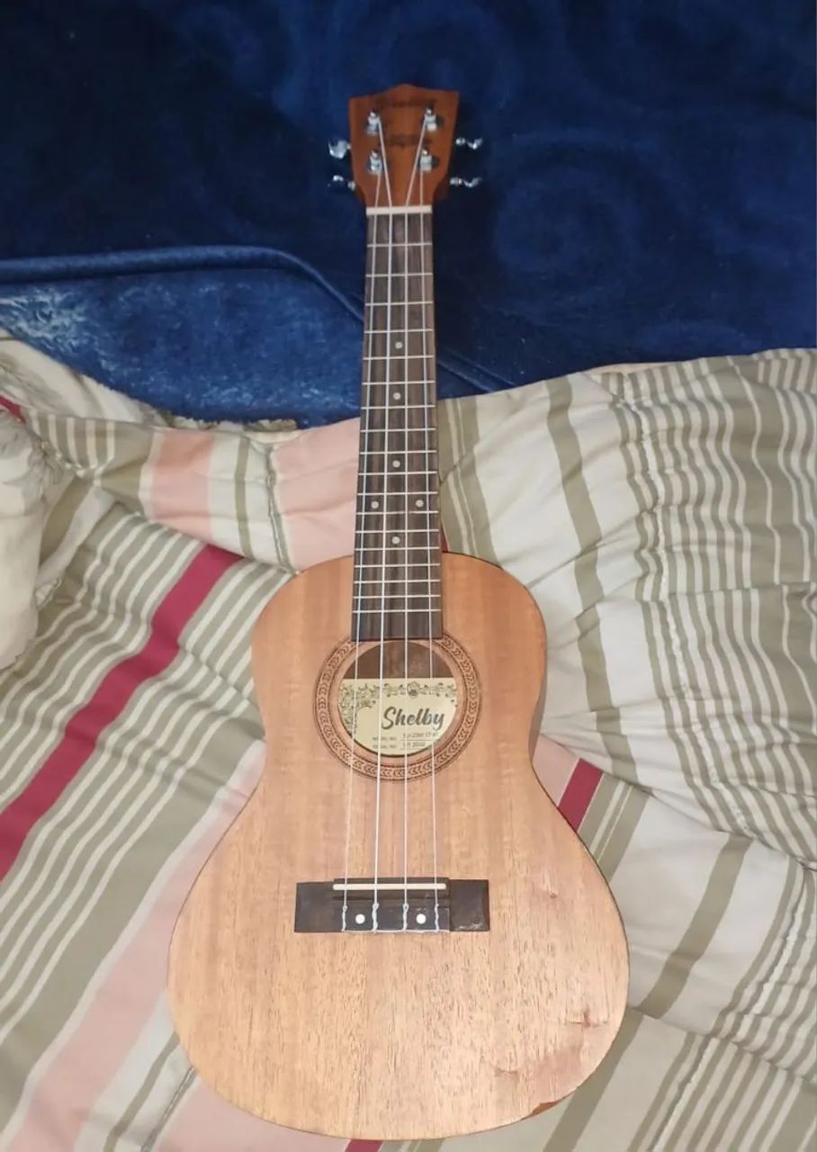 UKULELE SHELBY - SU23M 