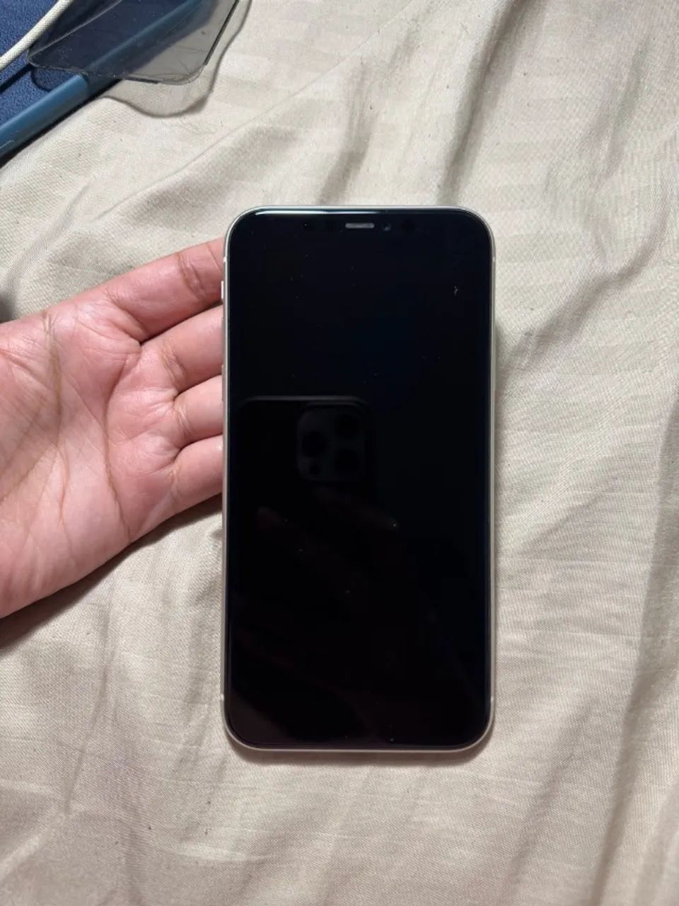 Celular - iPhone 11 / 128GB