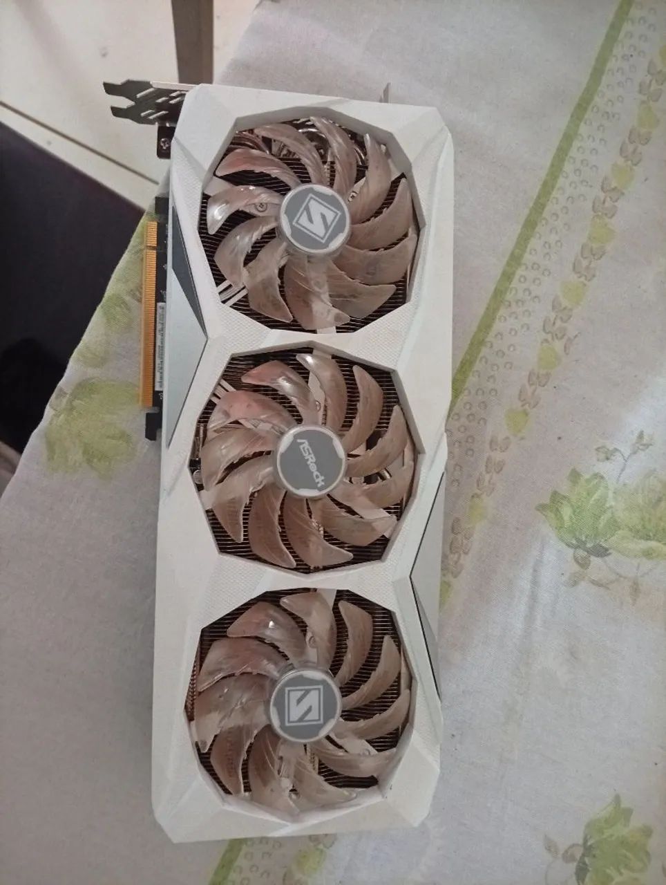 RX7800 XT 16GB ddr6 - Foto 5