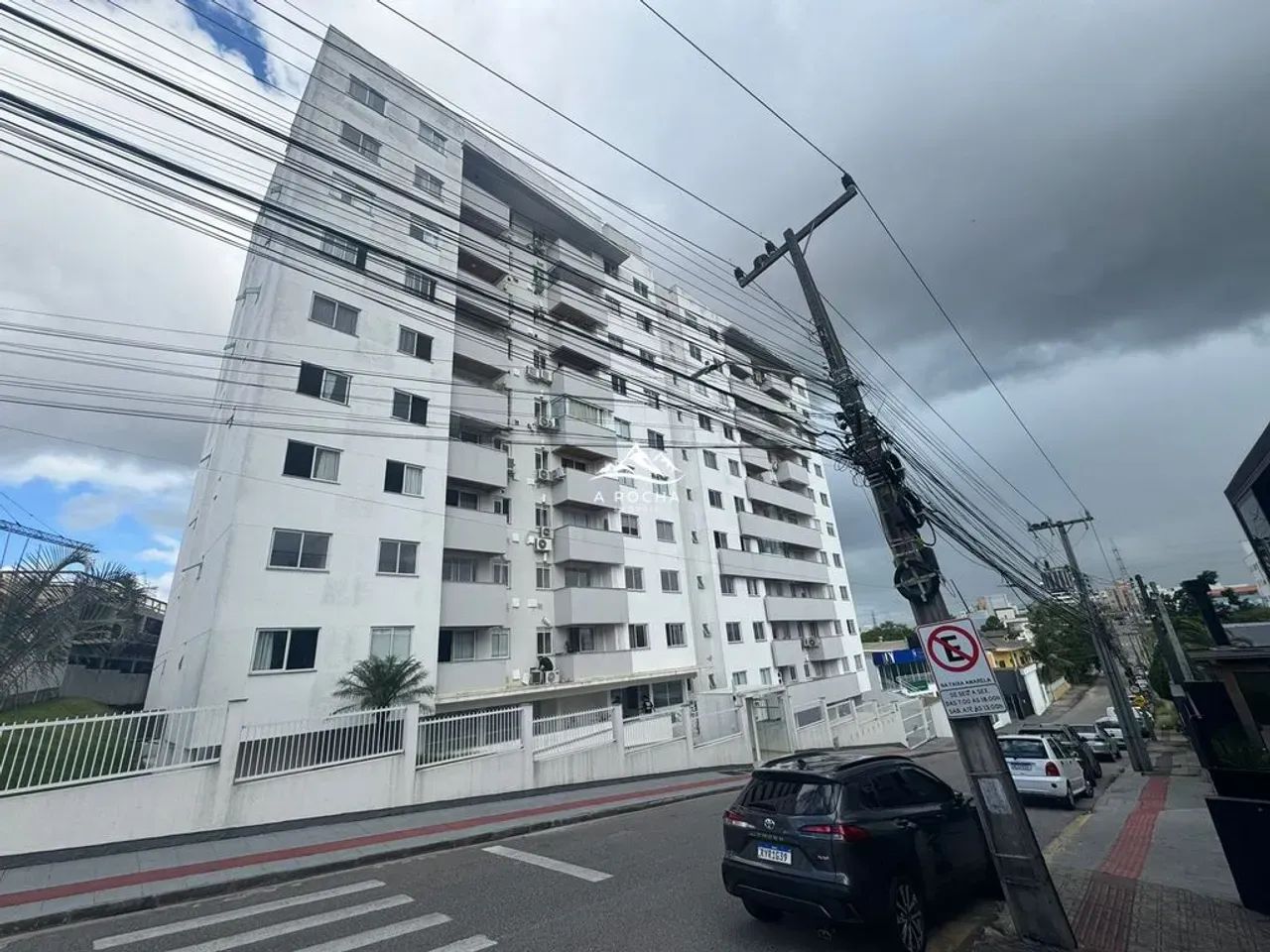 APTO SEMI MOBILIADO NO PAGANI. COM 03 DORM, SENDO 01 SUÍTE, SACADA, ELEVADOR. - Foto 3