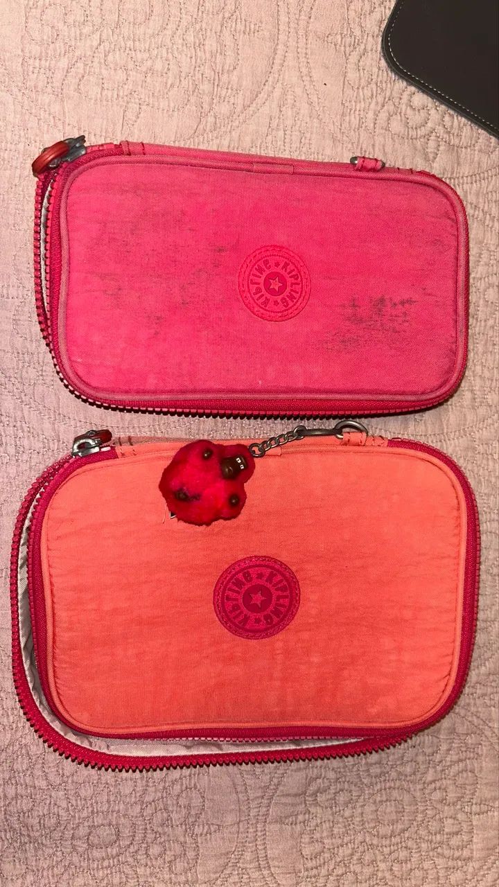 Estojos kipling 100 e 50 pens