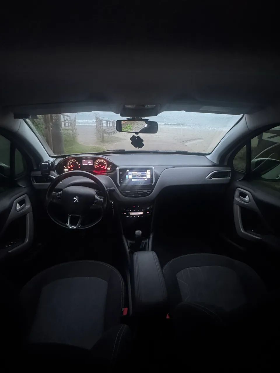 Peugeot 208 Active Pack 1.2 Flex 12V 5P Mec. 2017 - Foto 5