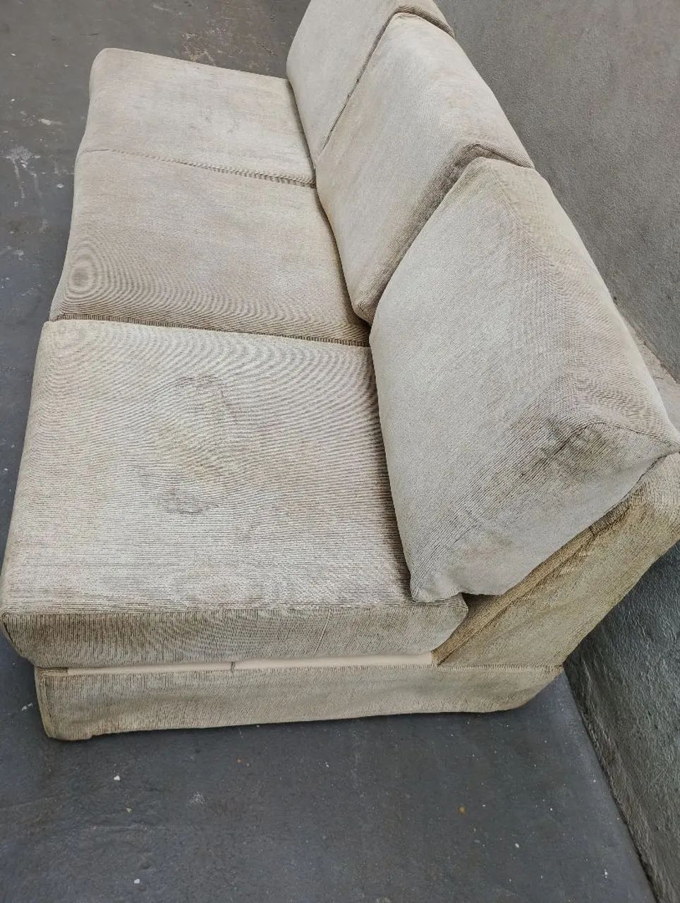 Three-Seater Sofa470063292204328963