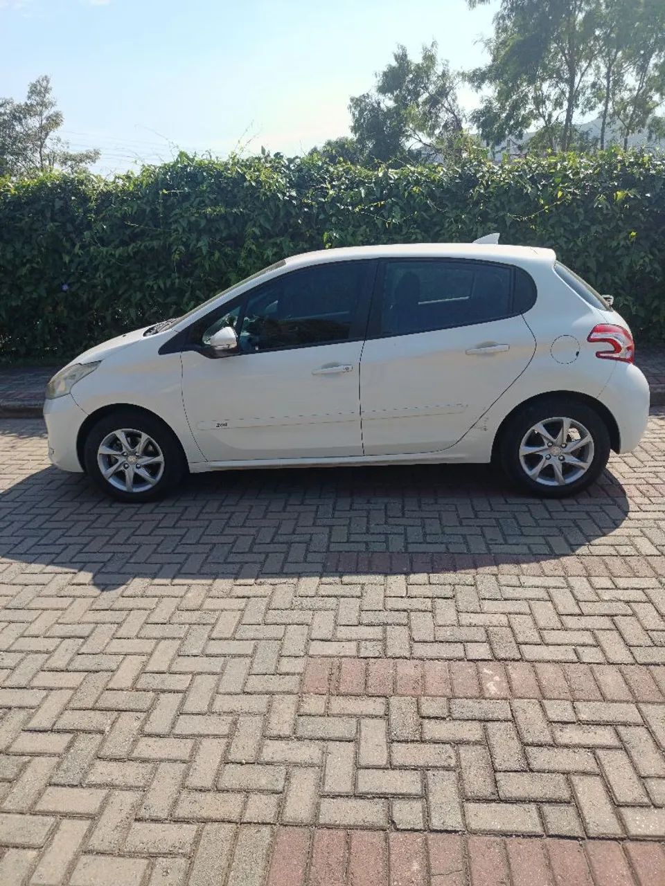 Peugeot 208 ACTIVE 1.5 8V FLEX 2015