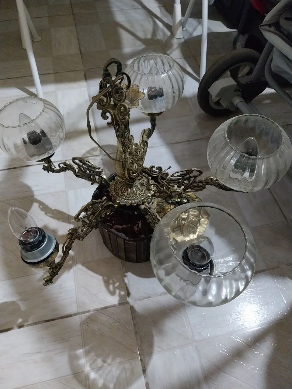 Lustre de bronze 
