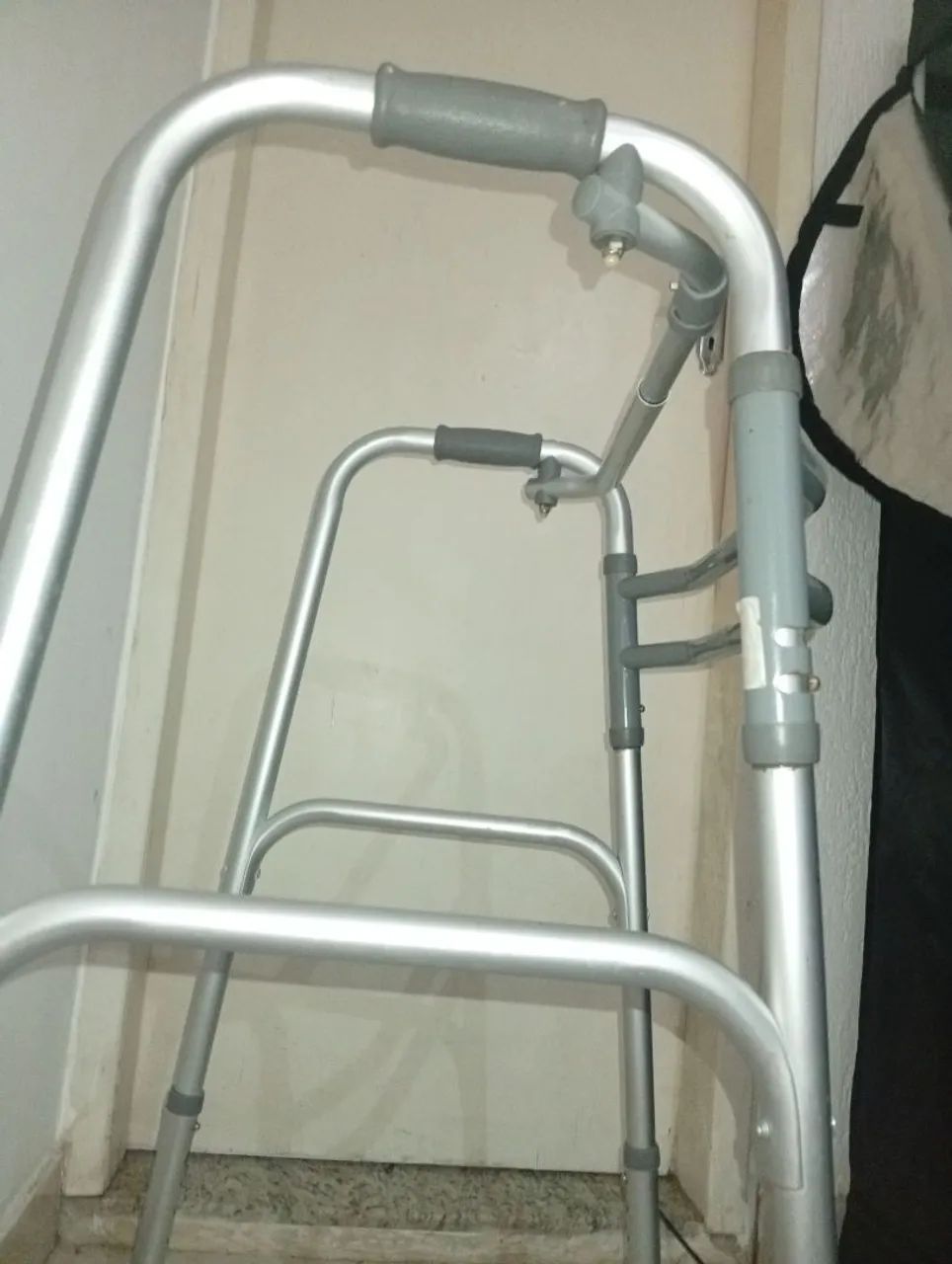 Andador HidroLight ótimo estado e ajustavel - Foto 5
