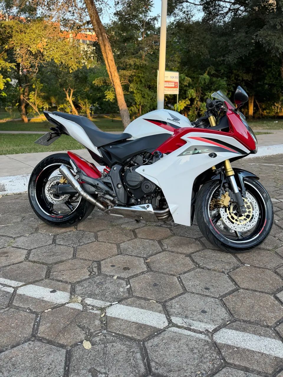 Cbr 600f - Foto 3