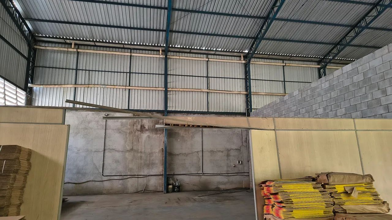 Galpão industrial e armazém em Ferraz de Vasconcelos-com 3.200m². de construção. - Foto 3