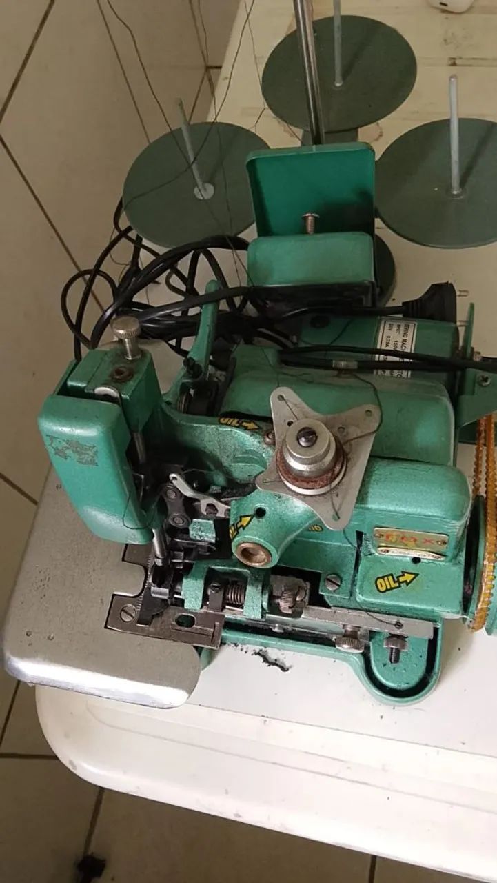 Máquina overloque  - Foto 2