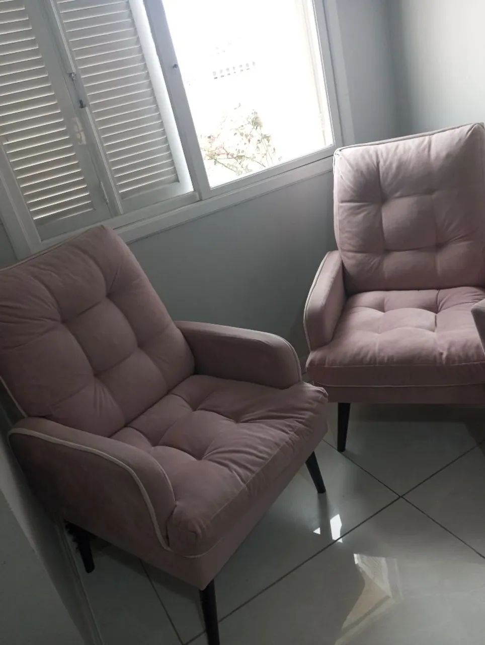 Conjunto de sofás com poltrona  - Foto 4