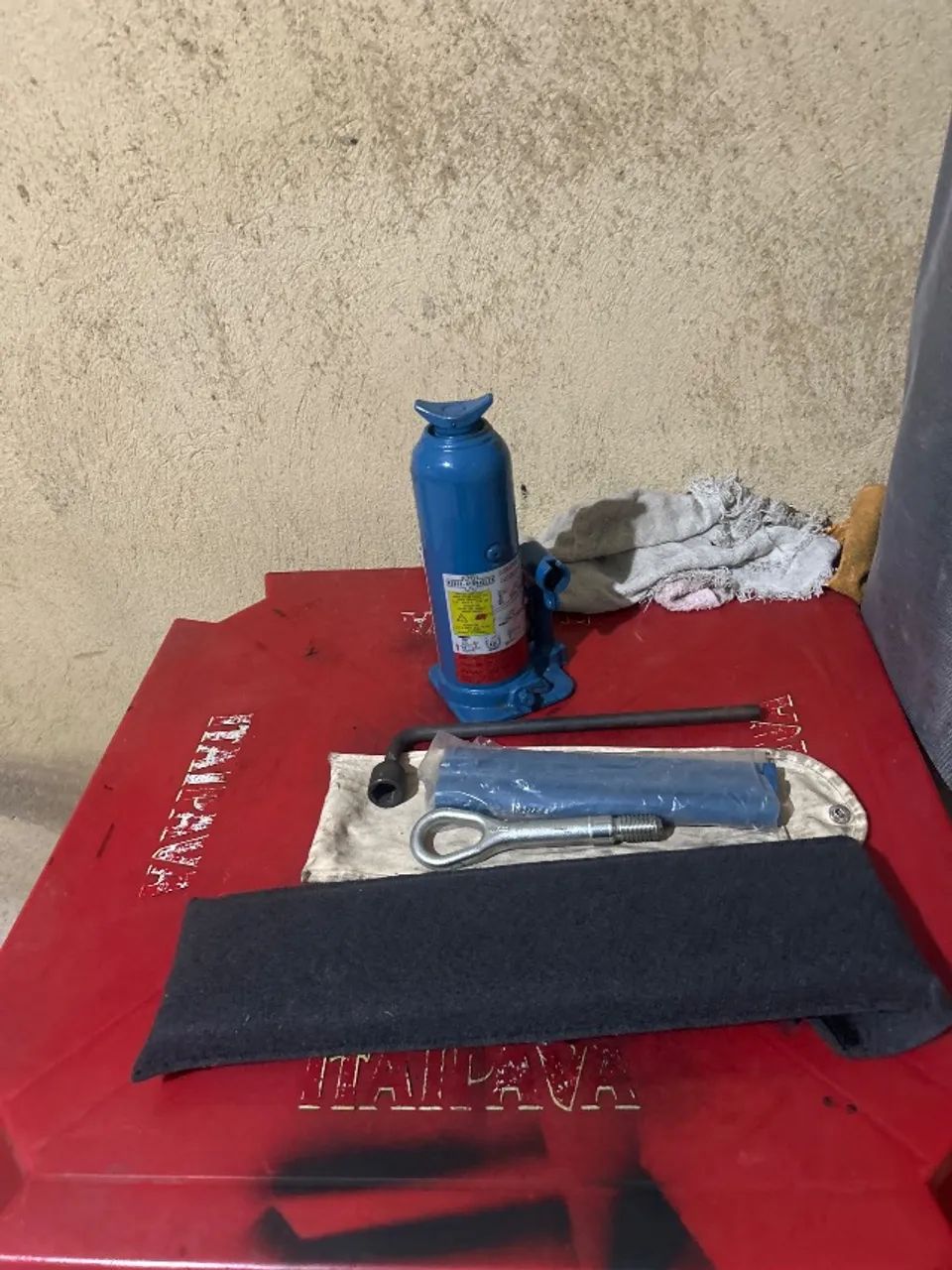 Macaco garrafa a óleo chave de roda rabo do macaco e triângulo da nova Mercedes Sprinter - Foto 4