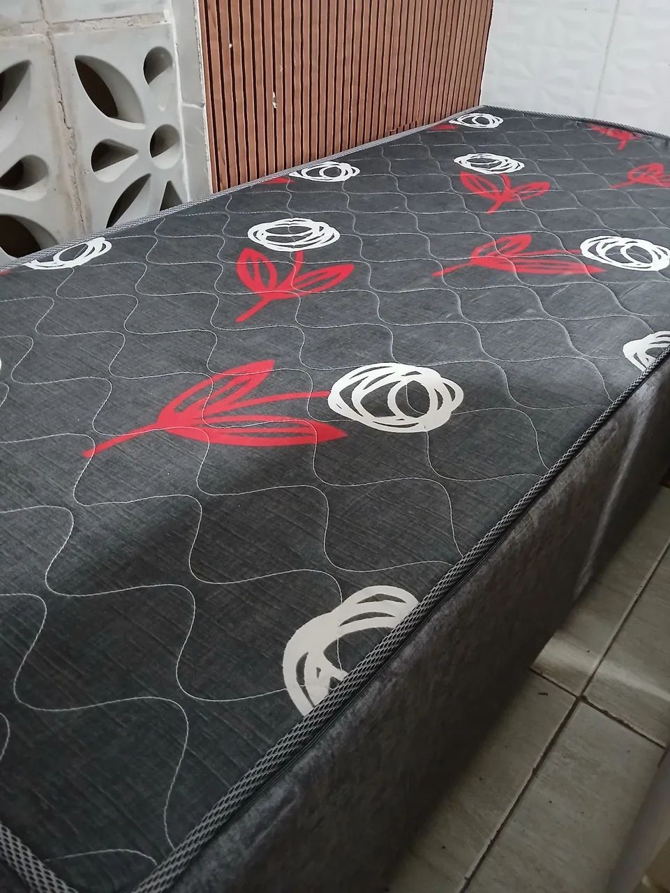 Cama Box solteiro nova 200,00 - Foto 2