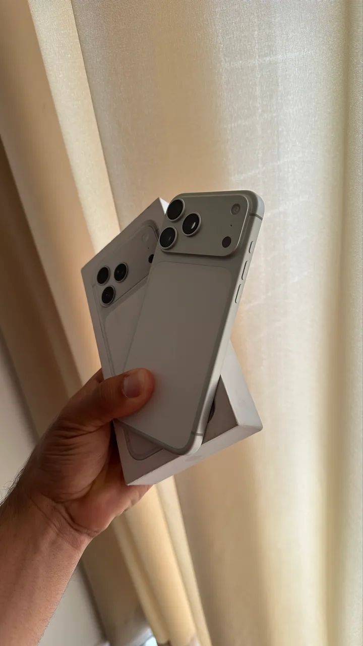 iPhone 17 pro Max 256 ?BRANCO?