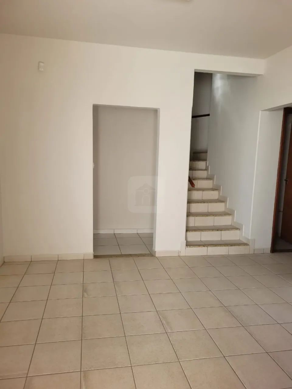 SOBRADO PARA LOCAÇÃO BAIRRO CENTRO - Foto 4