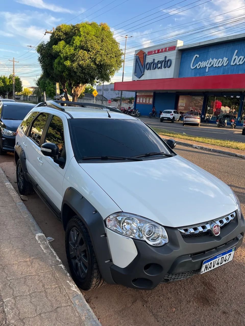 Fiat Palio Weekend Adventure Locker 1.8 Flex 2017 - Foto 4