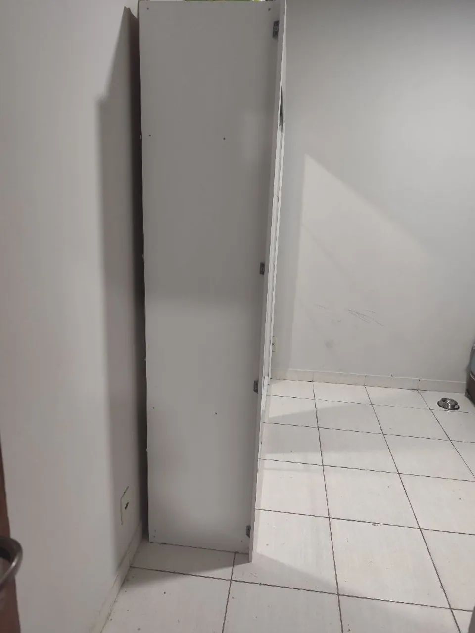 Guarda roupa porta de vidro  - Foto 3