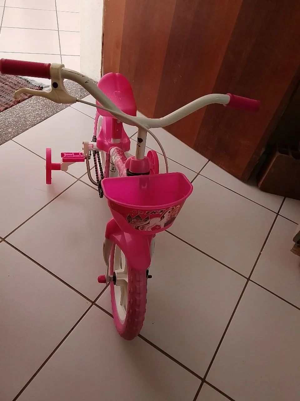 Bicicleta infantil aro 12 rosa - Foto 2