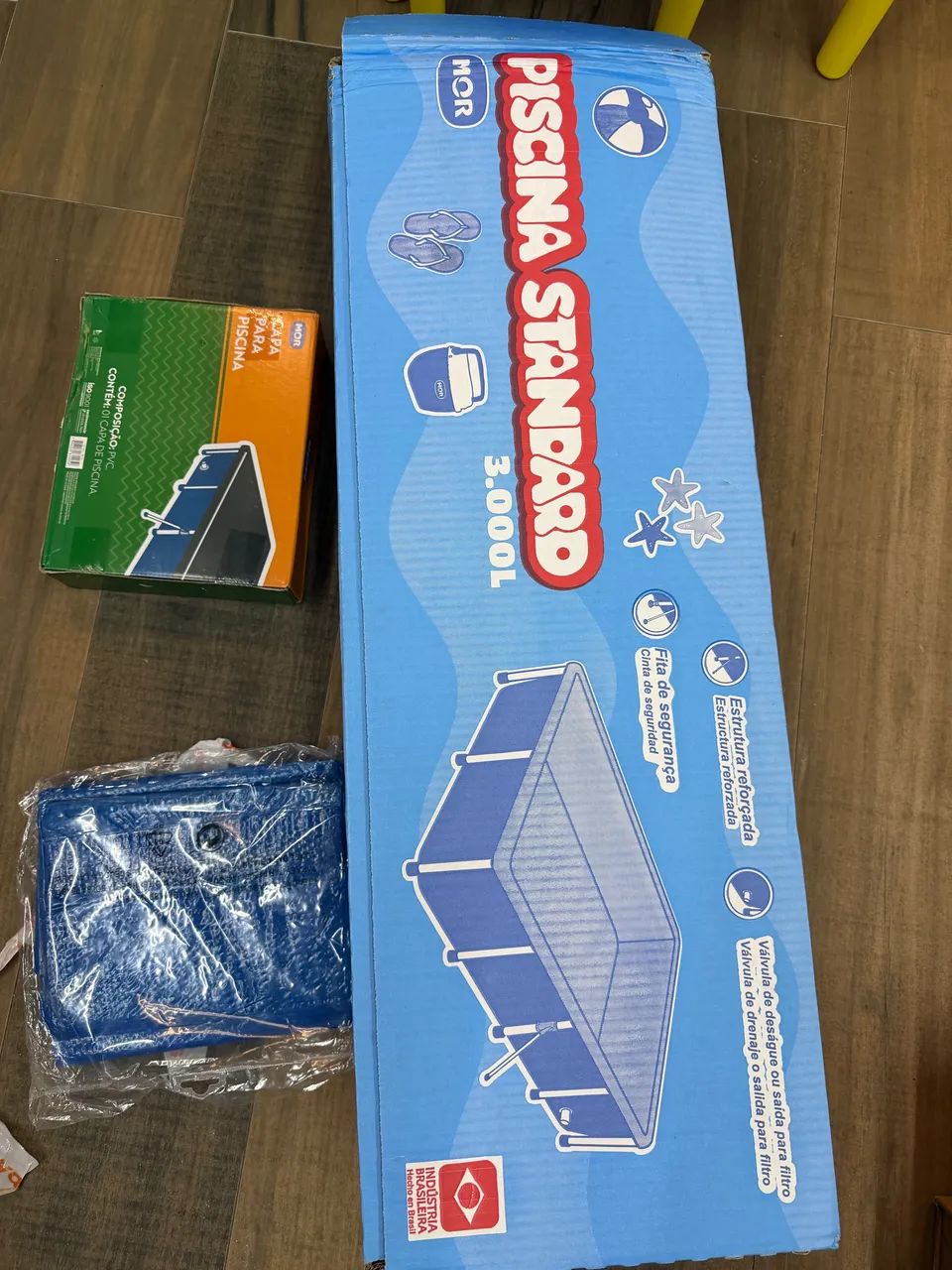 Piscina 3.000 litros  completa com capa de cima e de baixo 