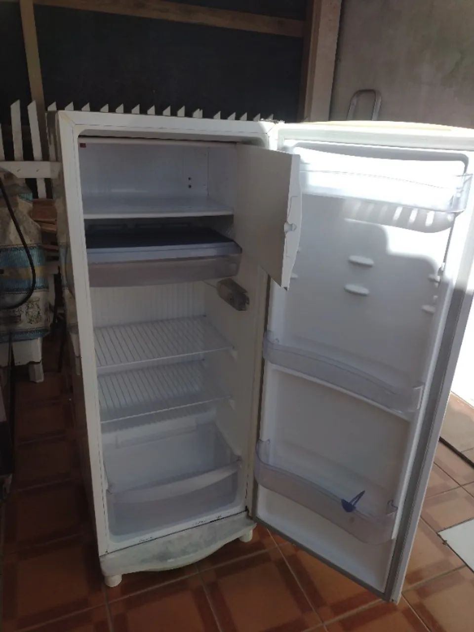 Geladeira Consul 275L - Foto 2