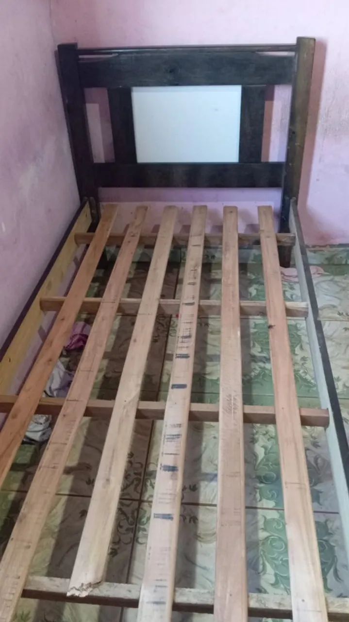 vende se cama com 1 mês de uso , não entregamos 