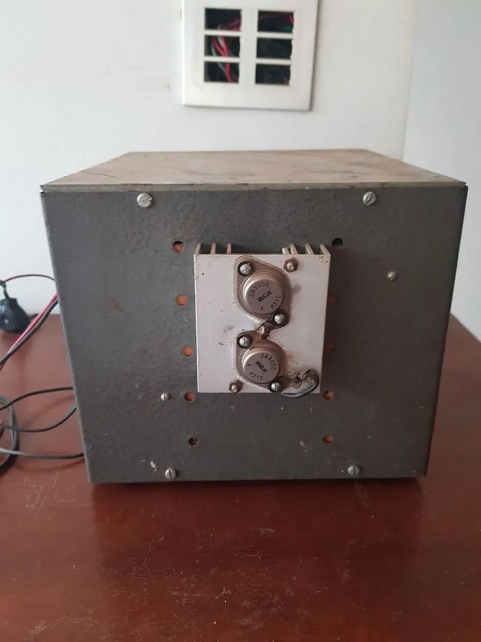 Antigo Transformador Regulador de Voltagem para TVs Antigas - Foto 3